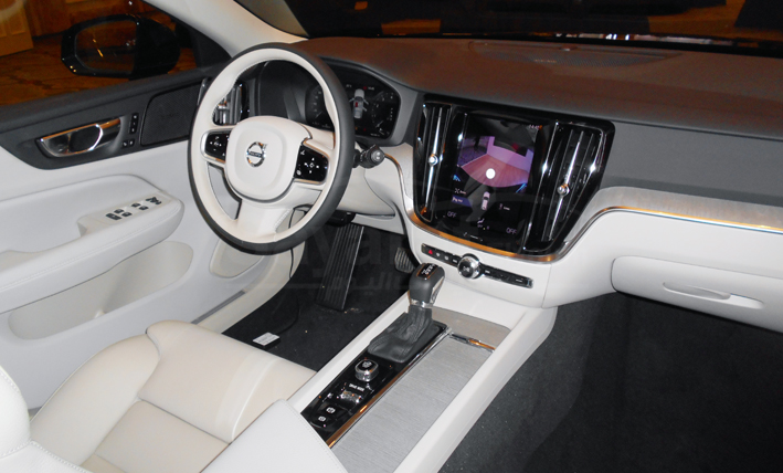 فولفو V60 العائلية