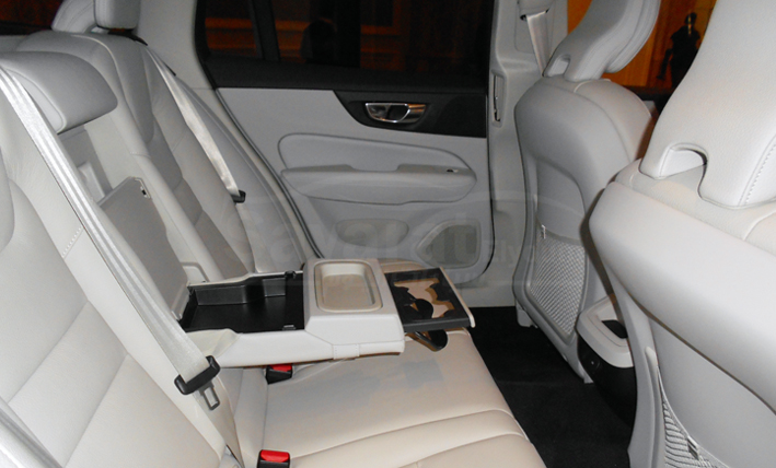 فولفو V60 العائلية