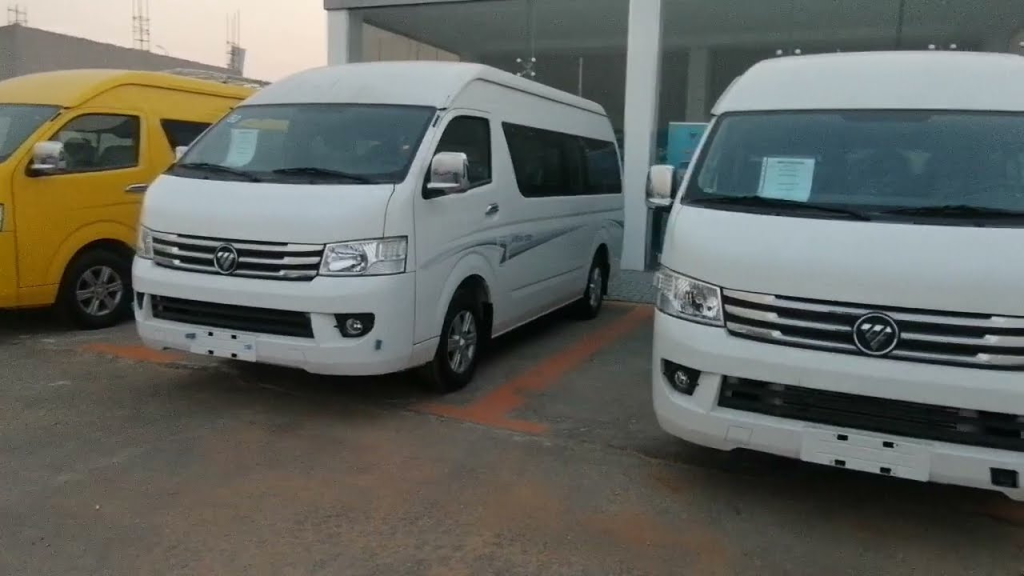 فوتون الطيارة رويال صالون