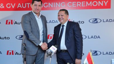"جي في للاستثمارات" توقع اتفاقية شراكة مع «لادا مصر» لتصنيع السيارات في السوق المصري
