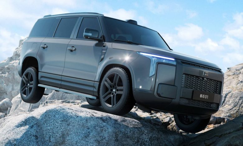 روكس ROX 01 مقارنة بين سيارة روكس 01 وهيونداي سانتافي