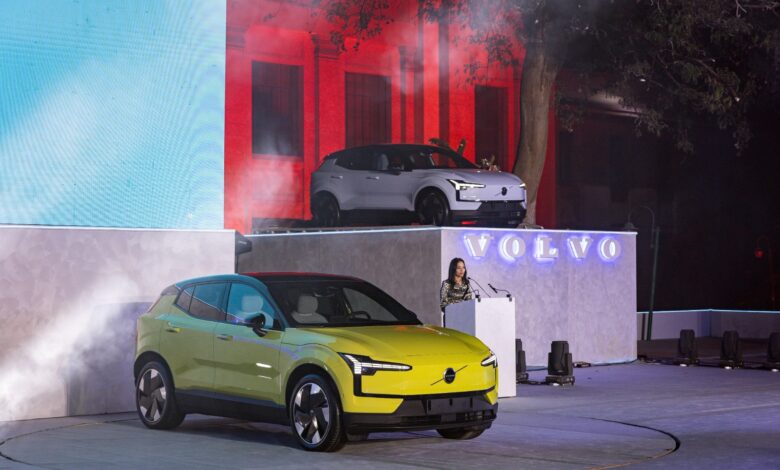 أسعار السيارات الكهربائية في مصر فولفو EX30 عز العرب