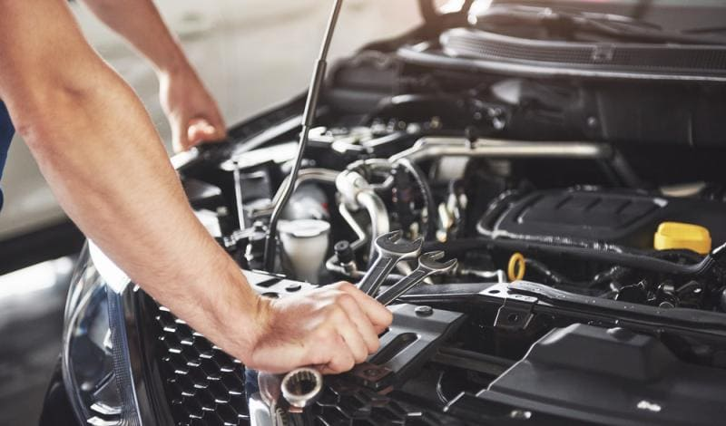 فحص سيارة مستعملة