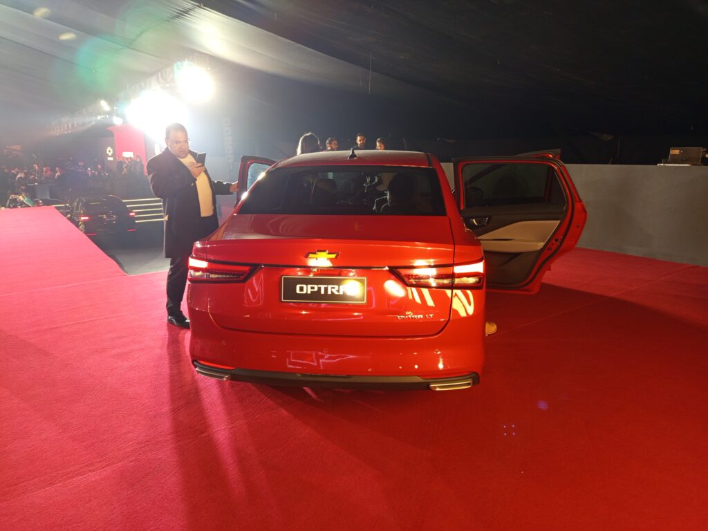 نيو أوبترا المجمعة محليًا