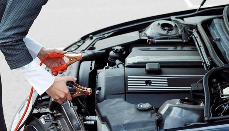 علامات ضعف بطارية السيارة