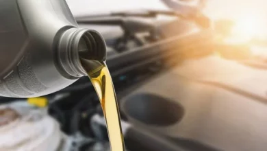 أسباب تلف زيت المحرك وكيفية تجنبها للحفاظ على أداء محرك سيارتك