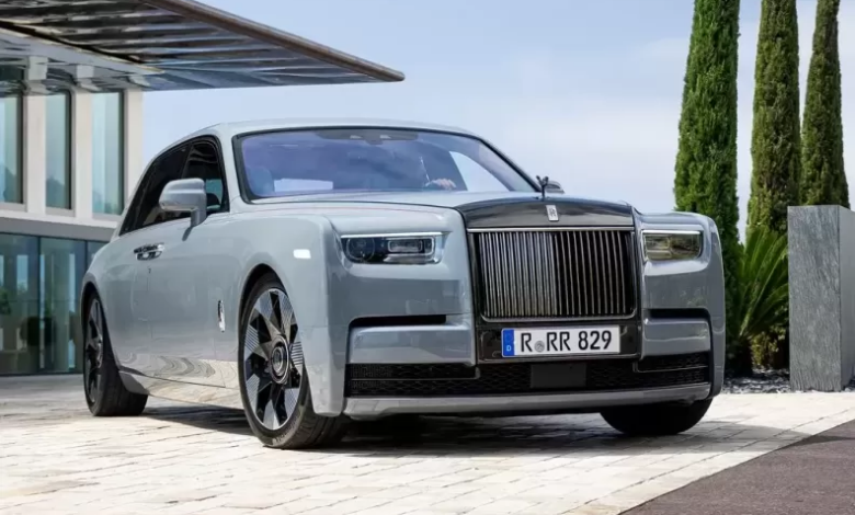 تأجير السيارات الفاخرة