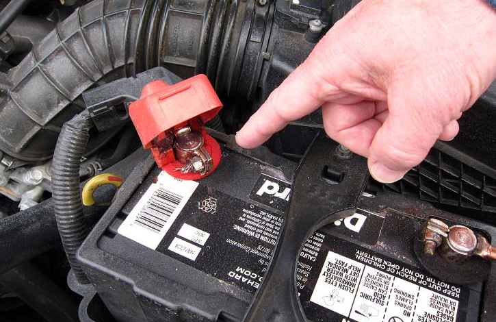 كيف تعمل بطارية السيارة