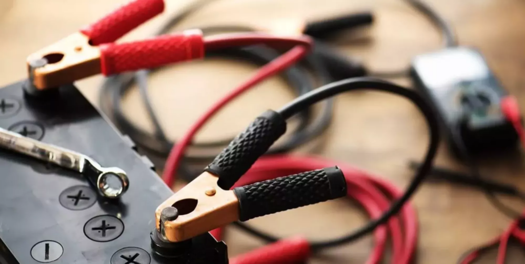 أفضل شواحن بطاريات السيارات