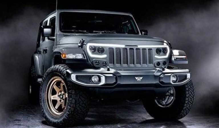 استكشاف الصحراء المصرية برحلة بالسيارة: نصائح وتجارب ميدانية