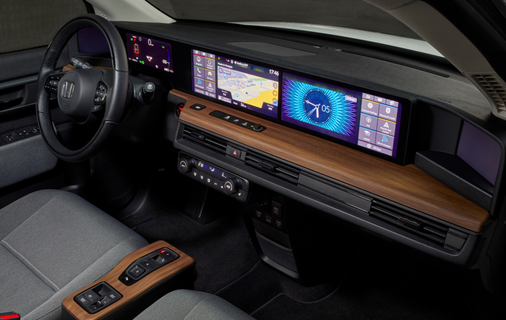 أفضل شاشات السيارات