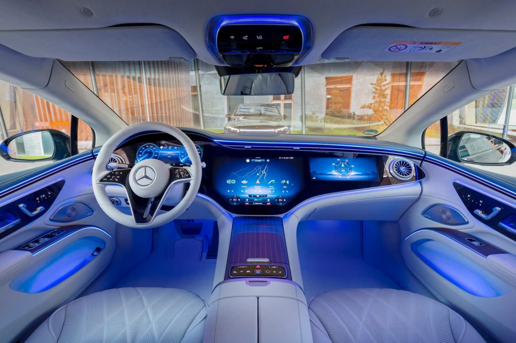 إضاءة داخلية للسيارة