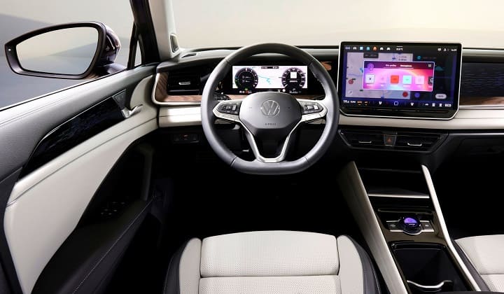 فولكس فاجن تايرون sss