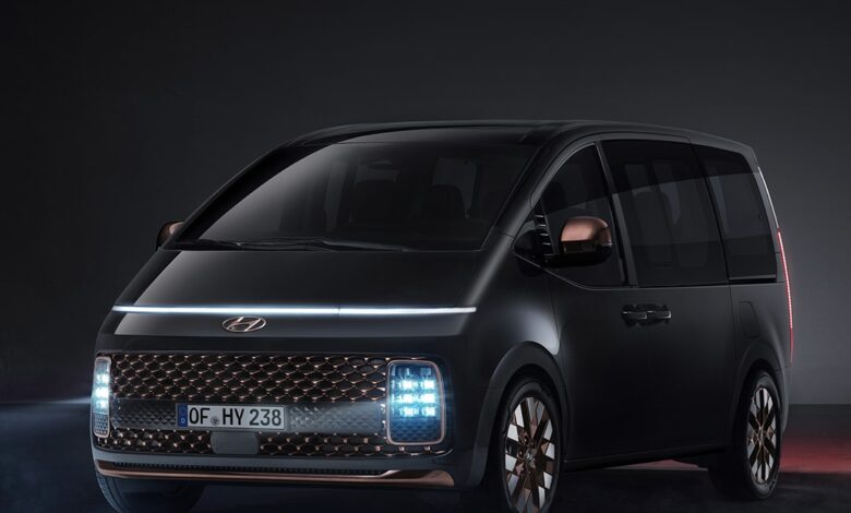 هيونداي STARIA الهايبرد