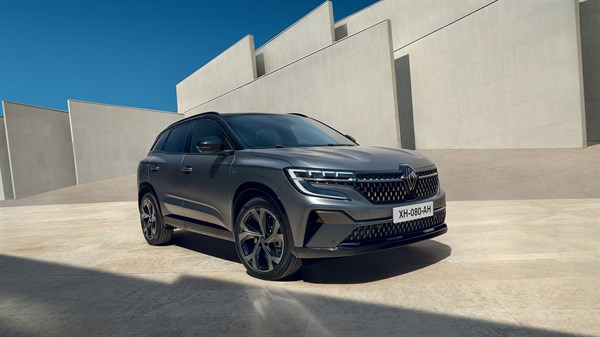 رينو أوسترال 2025