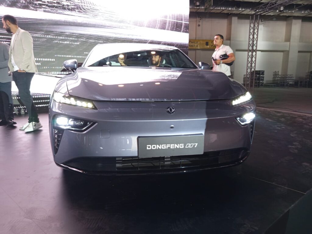 SN AUTOMOTIVE تطلق Dongfeng 007.. سيارة كهربائية فاخرة بمواصفات ثورية