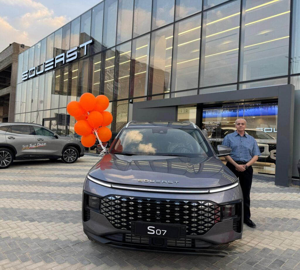  MANEAST تبدأ تسليم سيارات SOUEAST في مصر