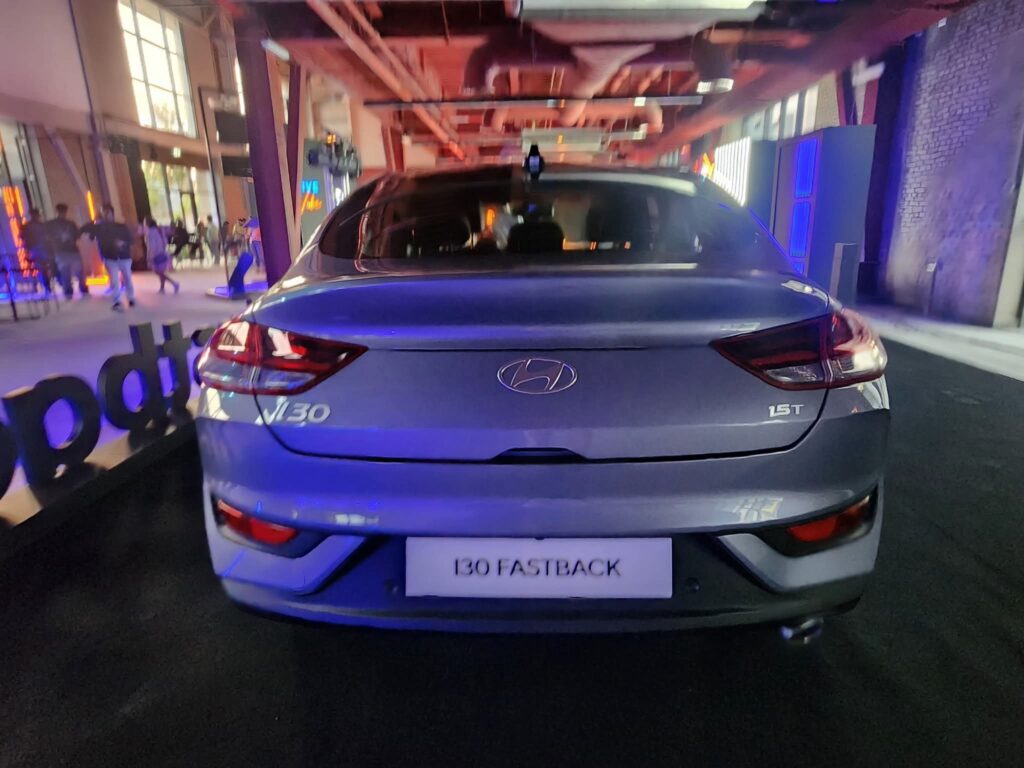 هيونداي i30 فاستباك