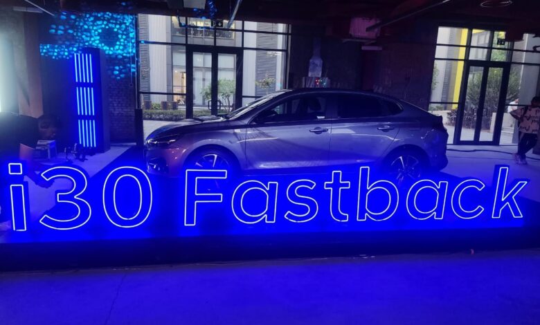 هيونداي i30 فاستباك