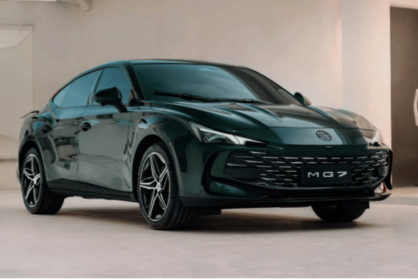 مقارنة MG7 2026 وهيونداي إلنترا CN7 2025: أيهما الأفضل من حيث رحابة المقصورة والتجهيزات؟