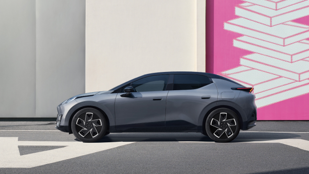 لينك آند كو 02
Lynk & Co 02