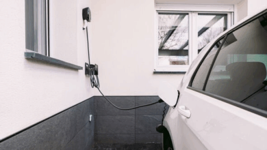 دليل تركيب شاحن منزلي (7.4–11 kW) : الاشتراطات، الأمان، والتكلفة