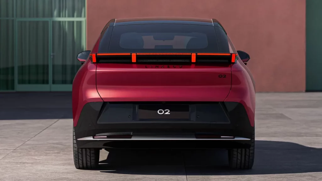 لينك آند كو 02
Lynk & Co 02