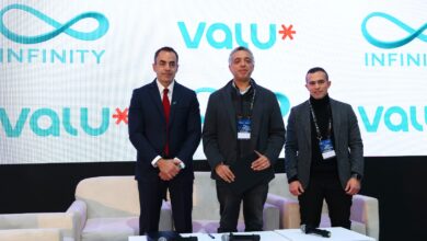 توقيع اتفاقية بين ڤاليو وإنفنيتي لدعم شحن السيارات الكهربائية في مصر