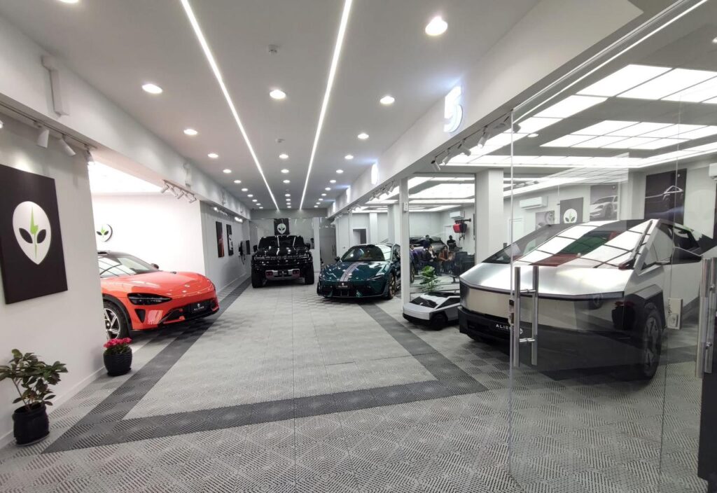 إطلاق ALIEN-Z OUTLET أول معرض متكامل للسيارات الكهربائية في مصر