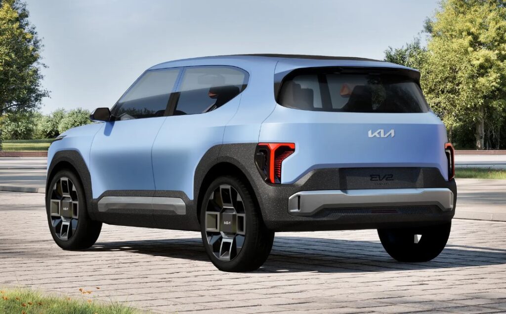 الكشف عن كيا EV2 الكهربائية في يناير 2026