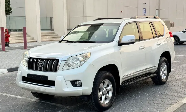 تويوتا برادو للبيع في الإمارات: سيارة رياضية متعددة الاستخدامات صُممت لتوفير الراحة والأداء في الصحراء