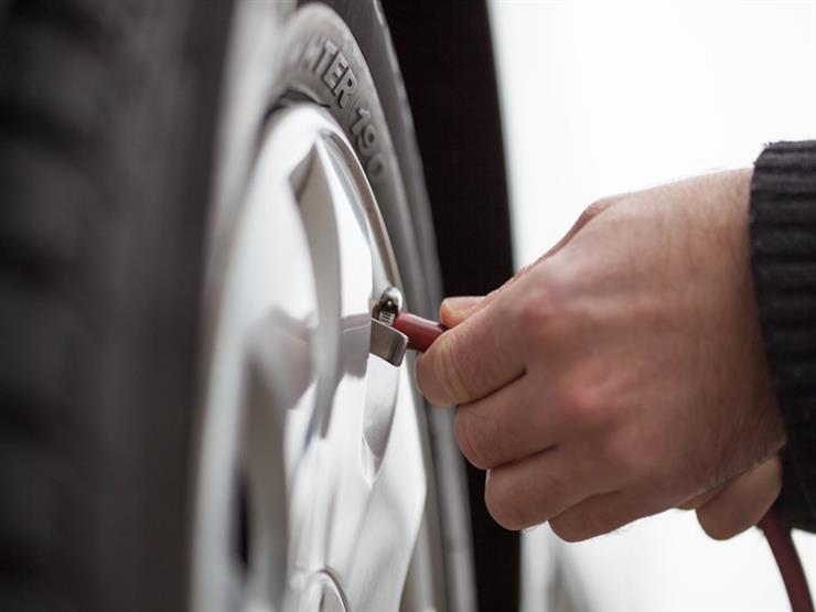 فحص ضغط الإطارات وهي باردة