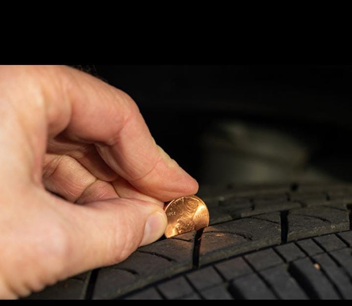 قياس عمق نقشة الكاوتش