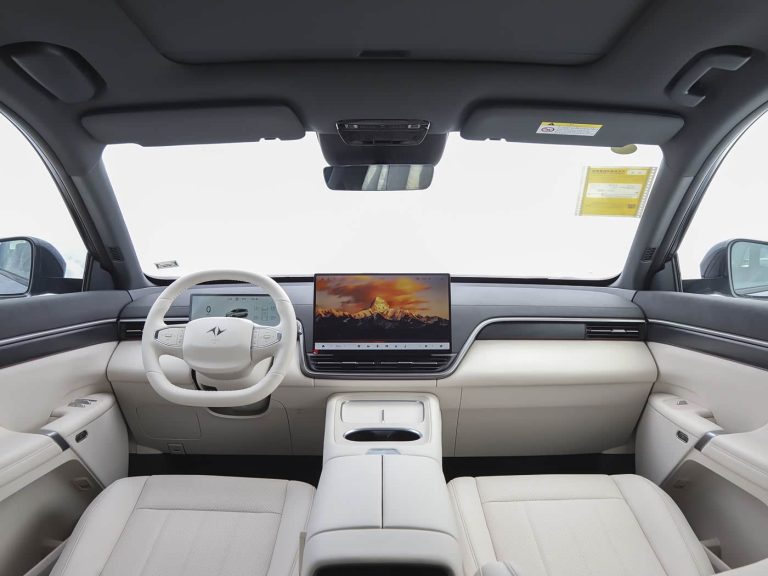 دونج فينج 008