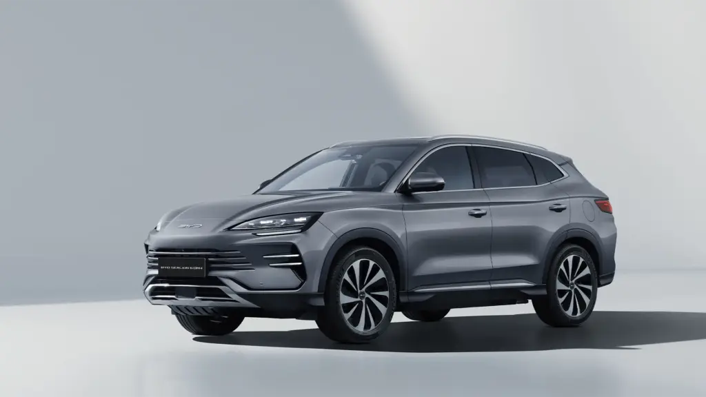 توفير البنزين في زحام مصر BYD