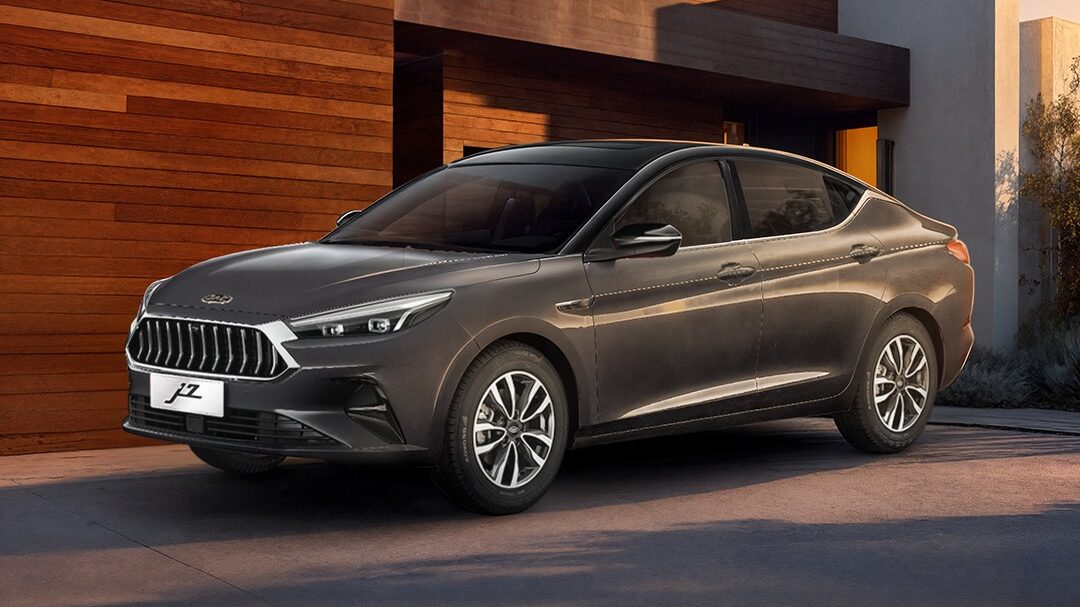 سيارة جاك J7