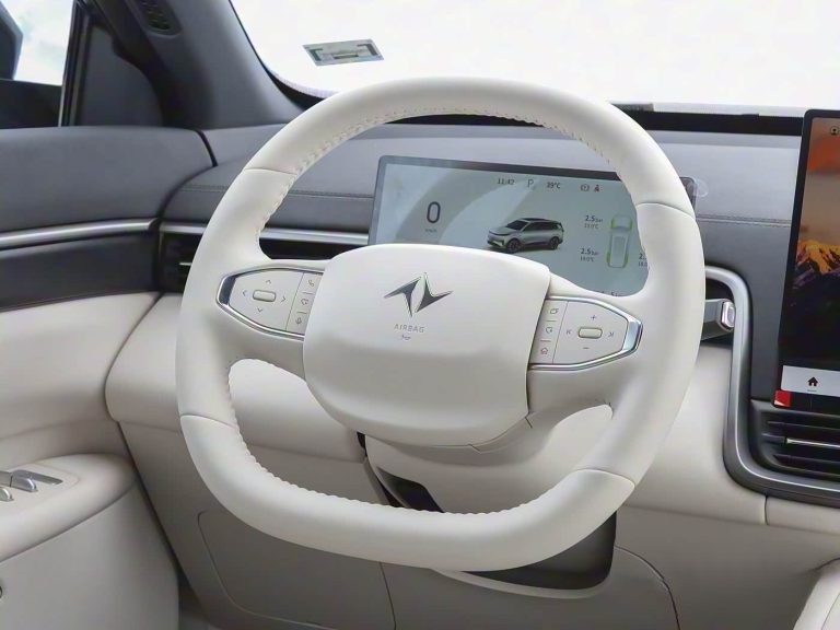 دونج فينج 008