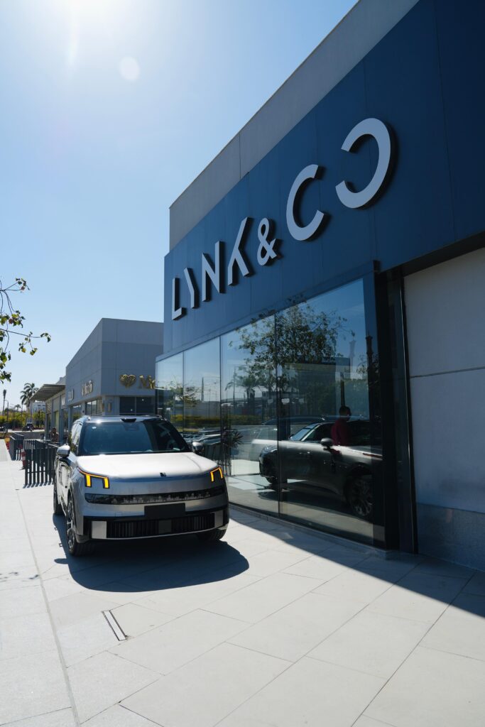 Lynk&Co 900