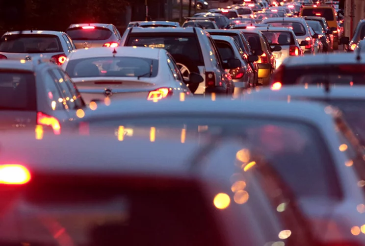 استهلاك السيارة الكهربائية kWh لكل 100 كم