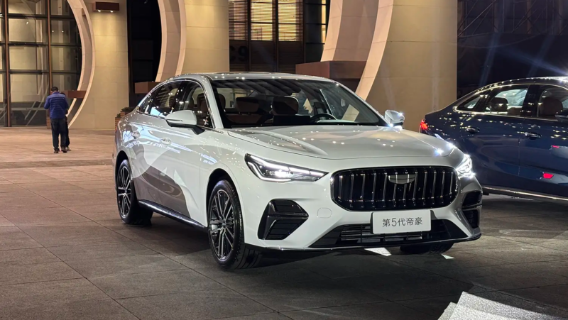 جيلي Emgrand i-HEV