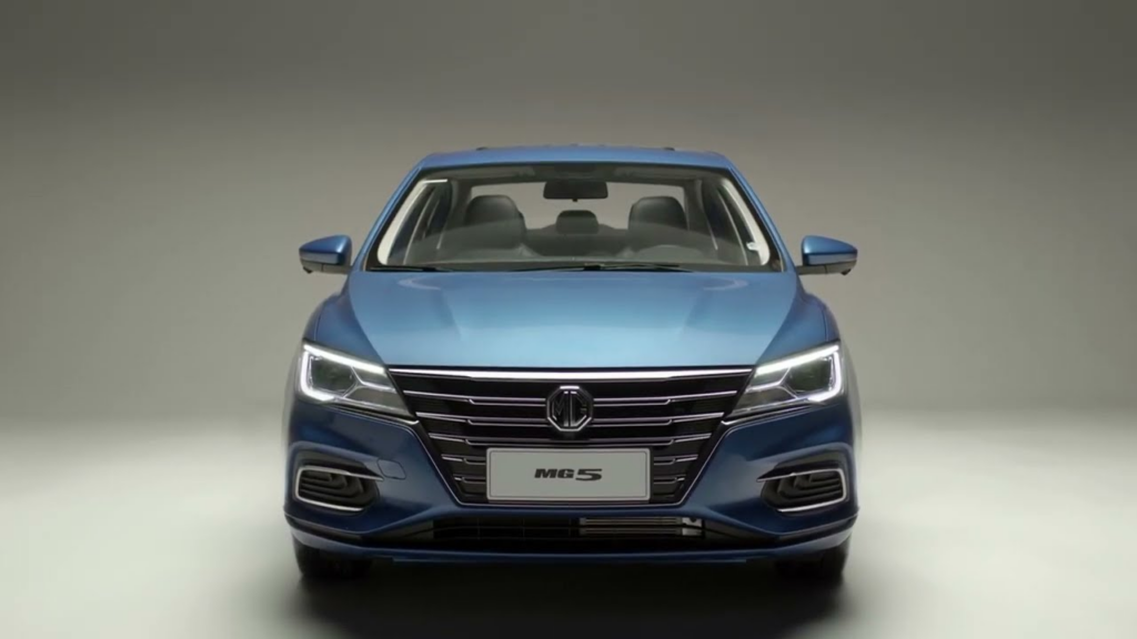 MG 5 vs Renault Taliant