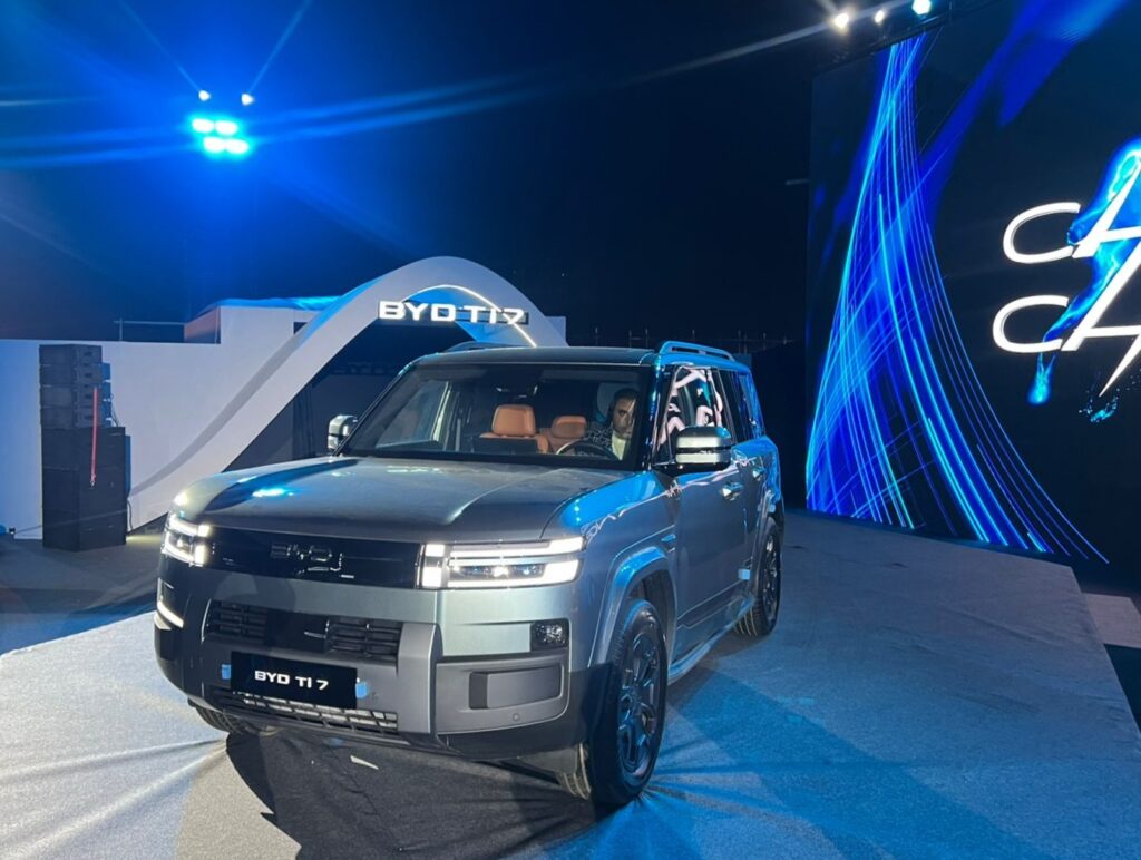 BYD Ti7