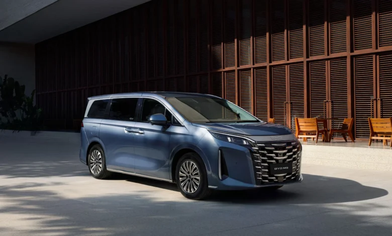 BYD M9