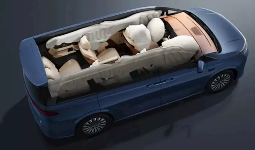 BYD M9