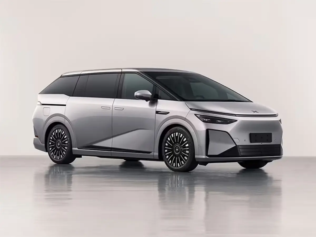 BYD M9