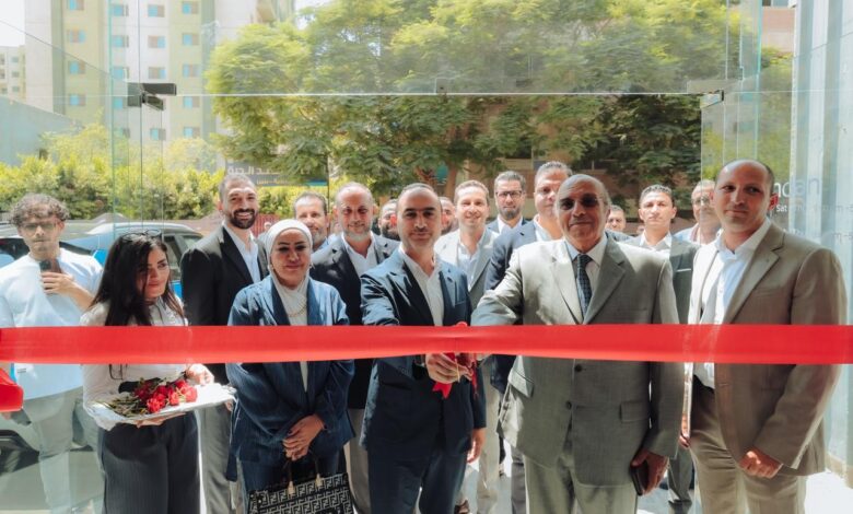 نيسان مصر ووهدان أوتو تفتتحان فرعًا جديدًا متكاملاً بجسر السويس